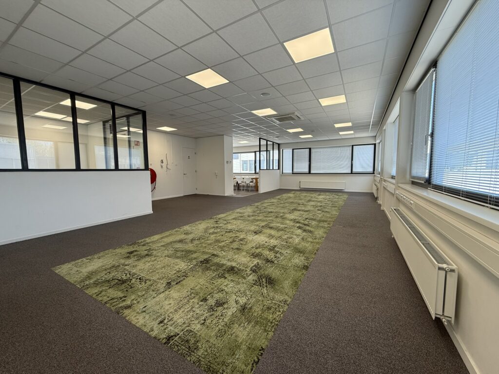Kantoorruimte: Analoogstraat 23-27 2 IMG 2965